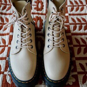 Dr. Martens Jadon III Platform Boots – Vintage Taupe – Women’s 10